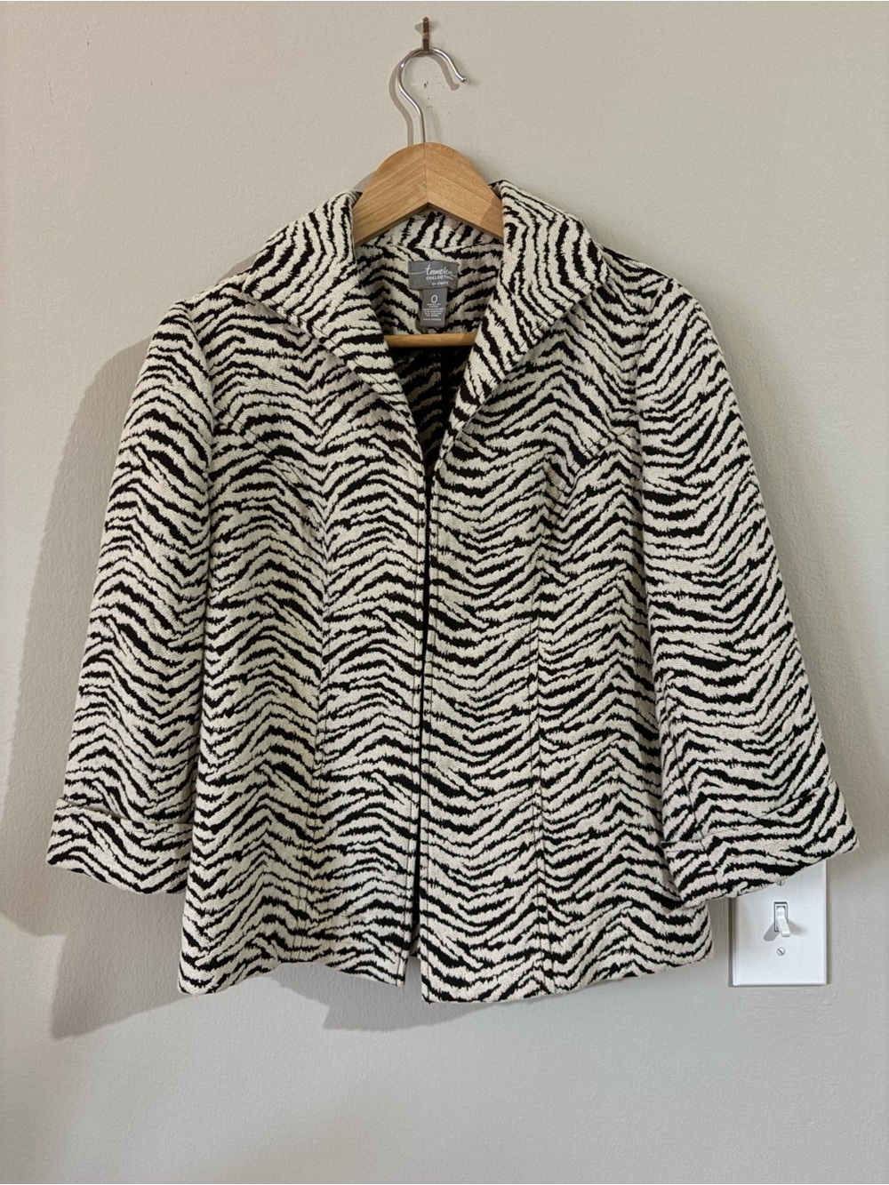 Chico’s Travelers Collection Black & Cream Zebra Print Jacket Size 0/XS